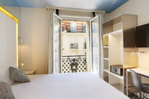 NOUVEL HOTEL EIFFEL PARIS Tour Eiffel Montparnasse Invalides Porte de Versailles DOUBLE ROOM 402 (2)